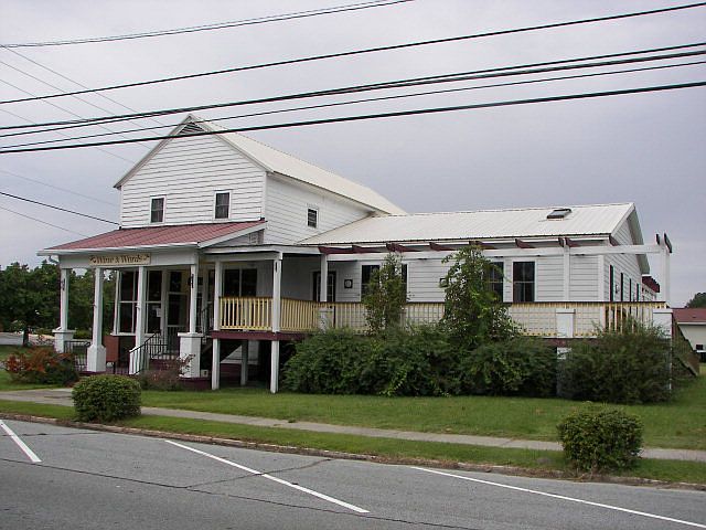 1st image of 571 Pamlico St