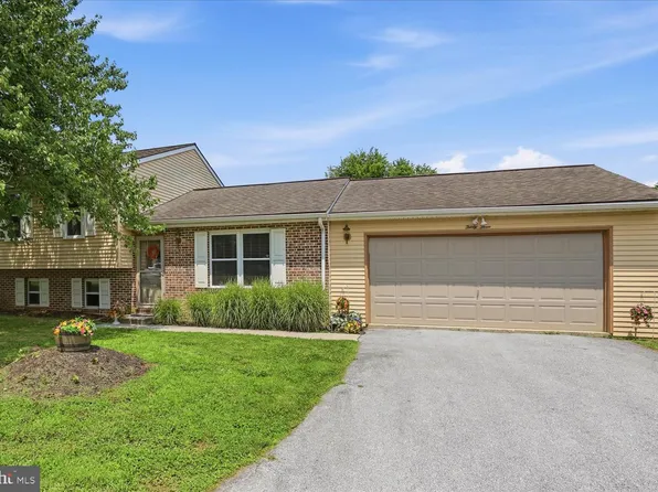 33 Hoover Rd, Lancaster, PA 17603