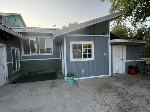 (undisclosed Address), Moxee, WA 98936