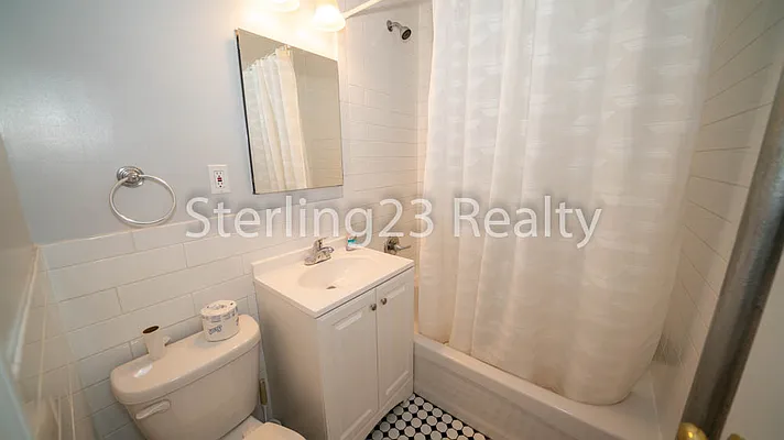 Rented by Sterling Realty Solution Inc | media 20