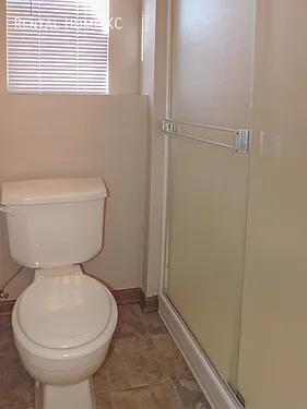7402 Hedge Lane Ter — Photo 16