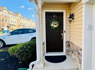 2005 John Deere Ln, Monroe Township, NJ 08831