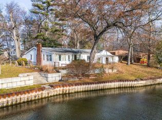 6717 Riverside Dr, Caseville, MI 48725