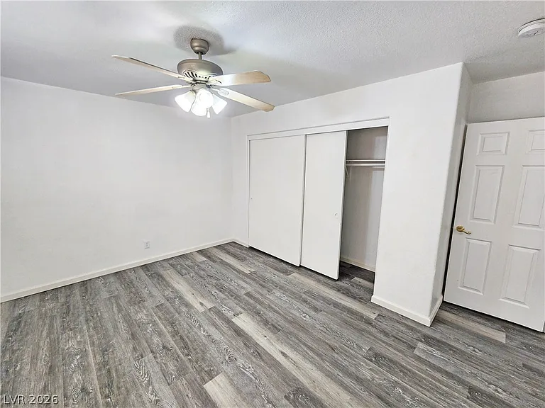 2321 E Calvada Blvd #6 — Photo 9