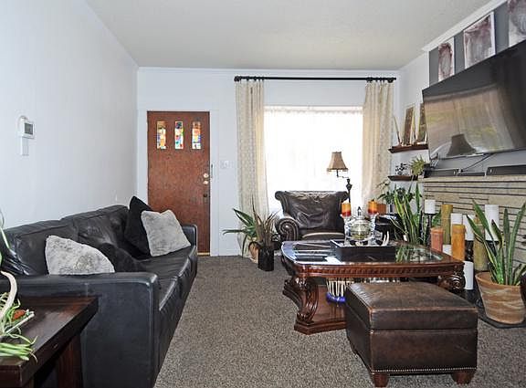 3rd image of 661 E Leland Ave