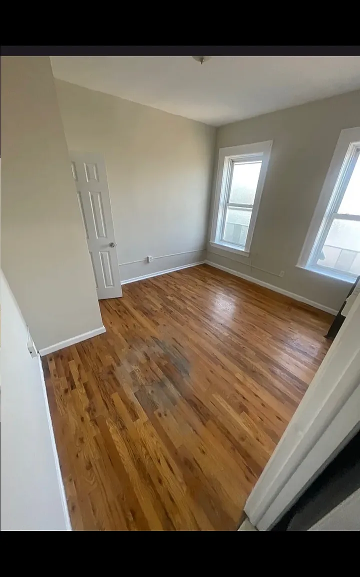 Studio, $1,350 — Photo 2