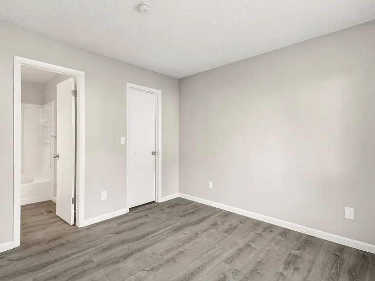 2462 E Willamette Ave — Photo 16
