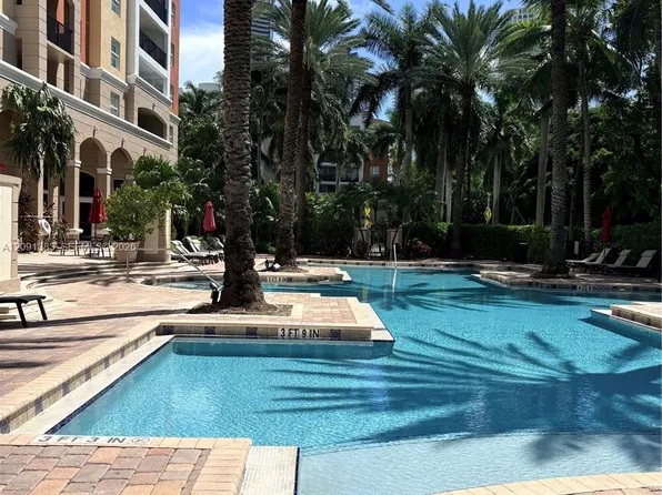 17150 N Bay Rd, Sunny Isles Beach, FL
