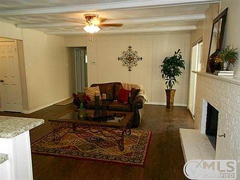 3rd image of 2316 Northview Dr