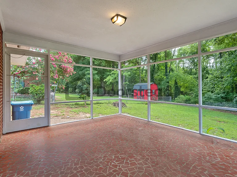 1217 Forestdale Dr — Photo 17