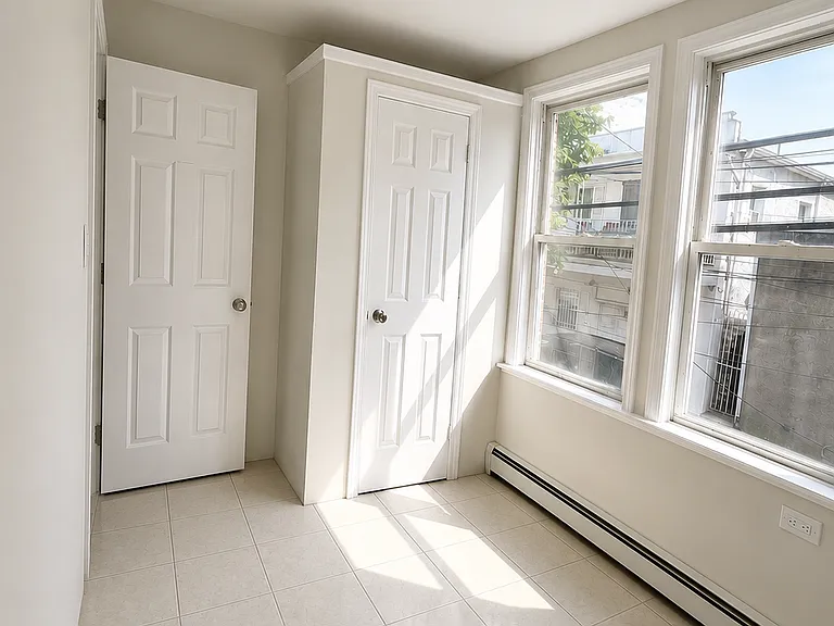 534 Lincoln St #1 — Photo 7