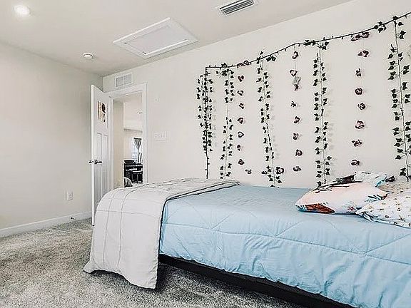 5th image of 1124 Nursery St
