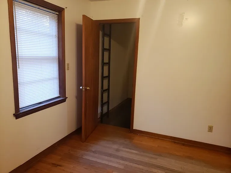 908 SE Maynard Rd — Photo 9