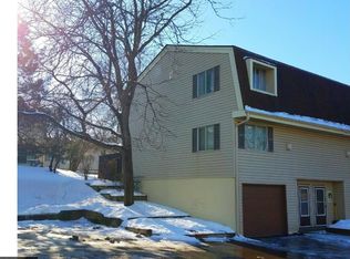 2368 Dorland Pl, Maplewood, MN 55119