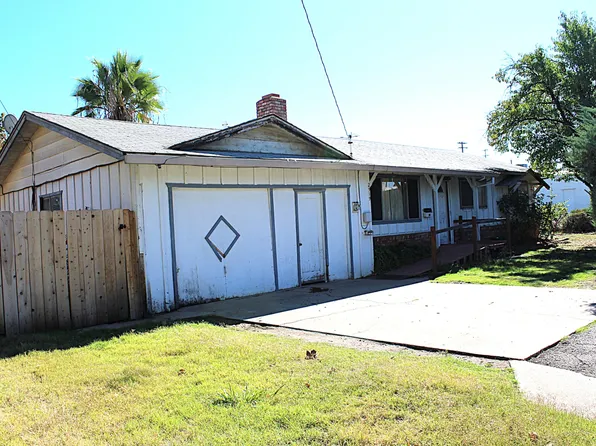 2919 Blue View St, Redding, CA 96002
