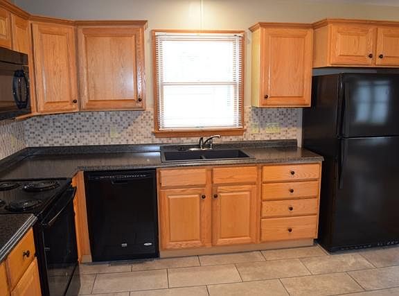 4th image of 3103 Westover Dr