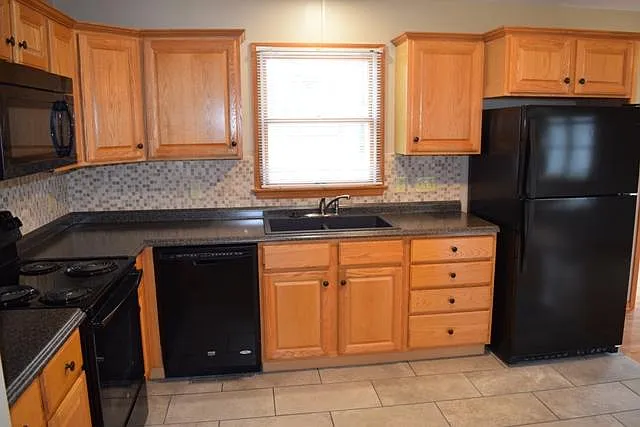 3103 Westover Dr — Photo 4