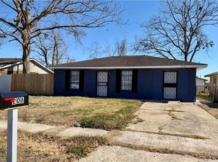 208 Cabinet Dr, Westwego, LA 70094