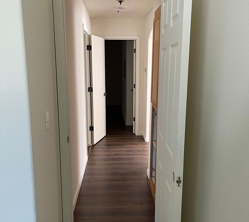 2nd image of 1802 Ida St