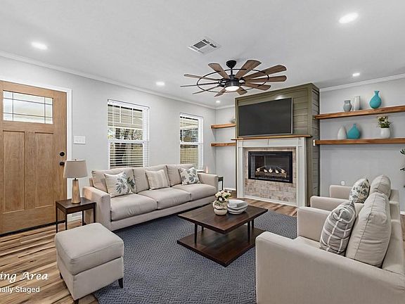 3rd image of 119 Oklahoma St