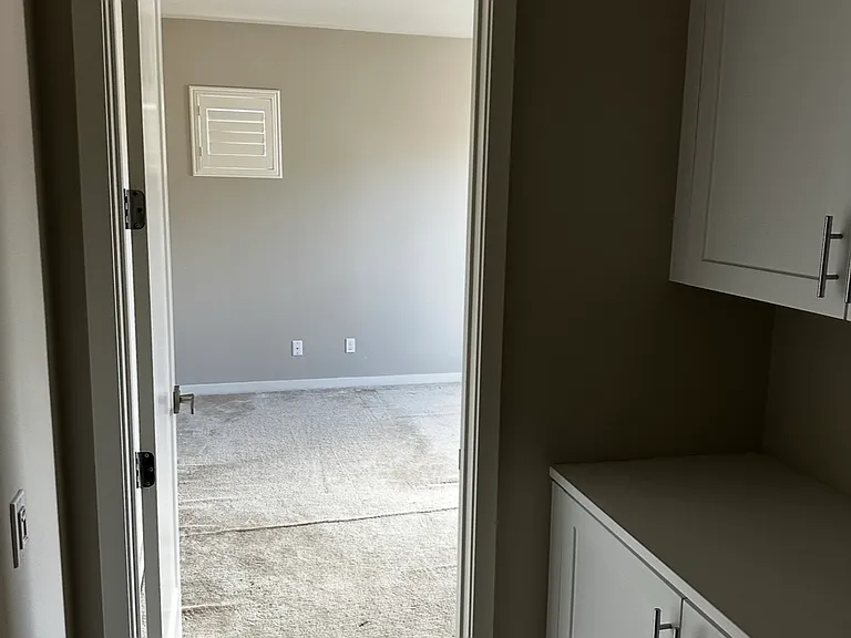 16251 Camden Cir — Photo 18