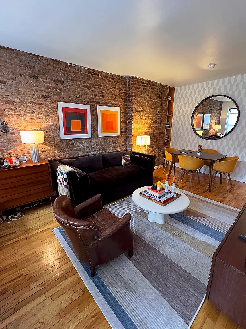 236 East 28th Street — Photo 1