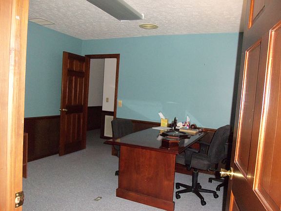 4th image of 112 Ye Olde Kings Hwy