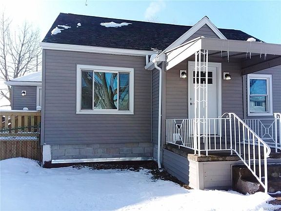 3rd image of 46 Awood Pl