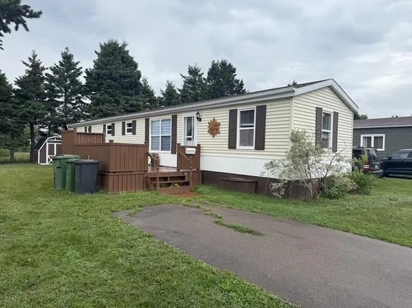 90 Evergreen Vlg, Summerside, PE C1N 4B8