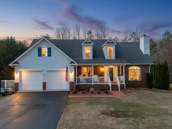 1251 Commonwealth Dr, Hardy, VA 24101