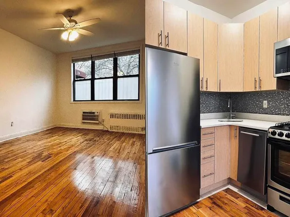 150 E 7th St #B9, New York, NY 10009