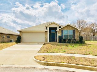 6979 Saga Dr, Flint, TX 75762