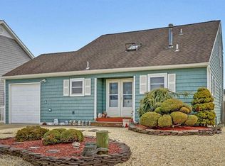 61 Top Sail Ct, Bayville, NJ 08721