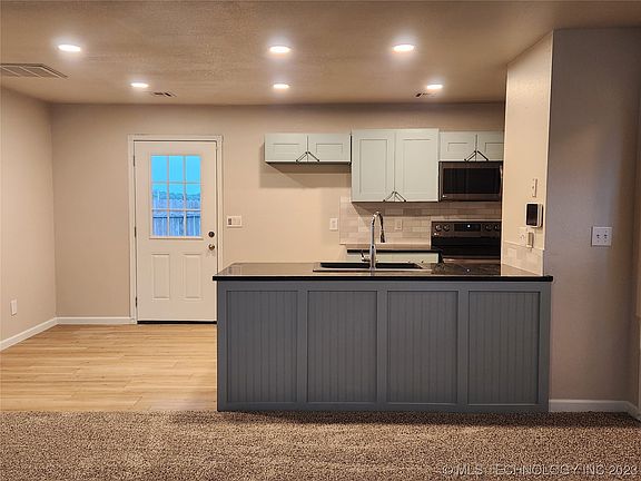 3rd image of 8910 E Allsup Ave