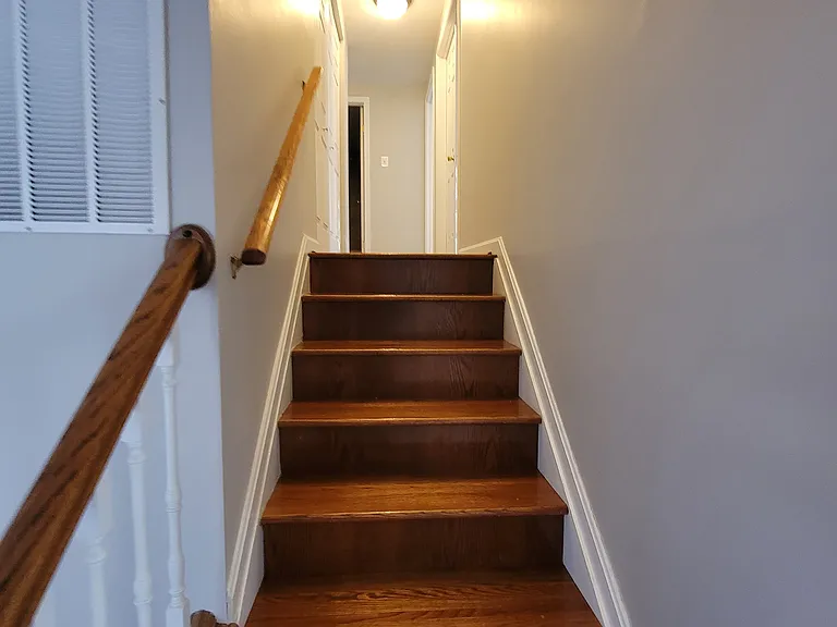 777 Live Oak Dr — Photo 5