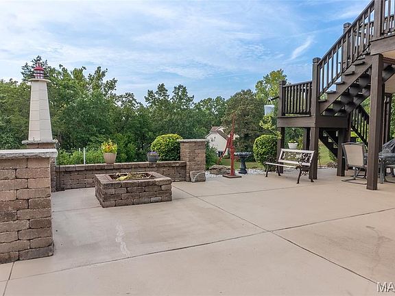 5th image of 121 Cottonblossom Dr