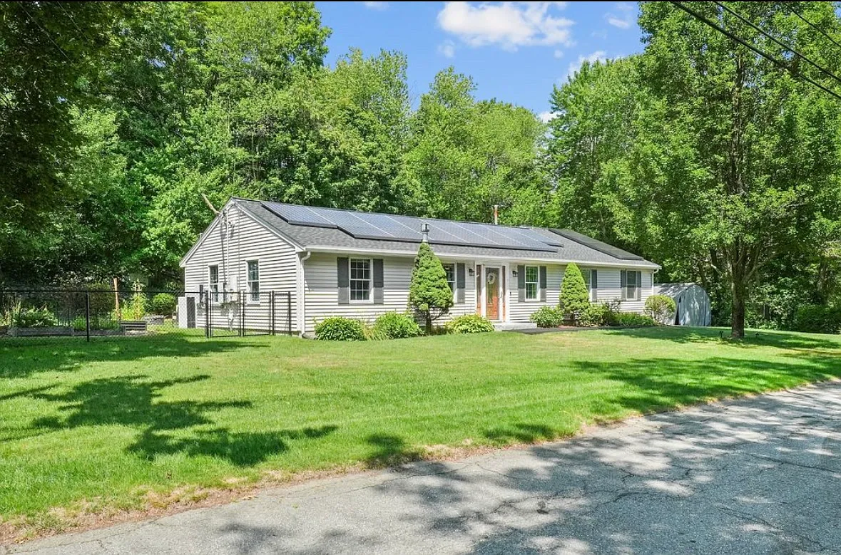 3 bed, 1608 sqft, $3,500 — Photo 3