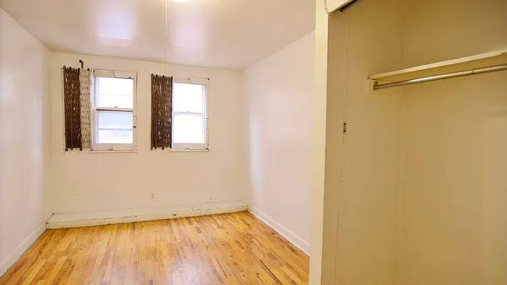 Rented by Park Property Advisors | media 34