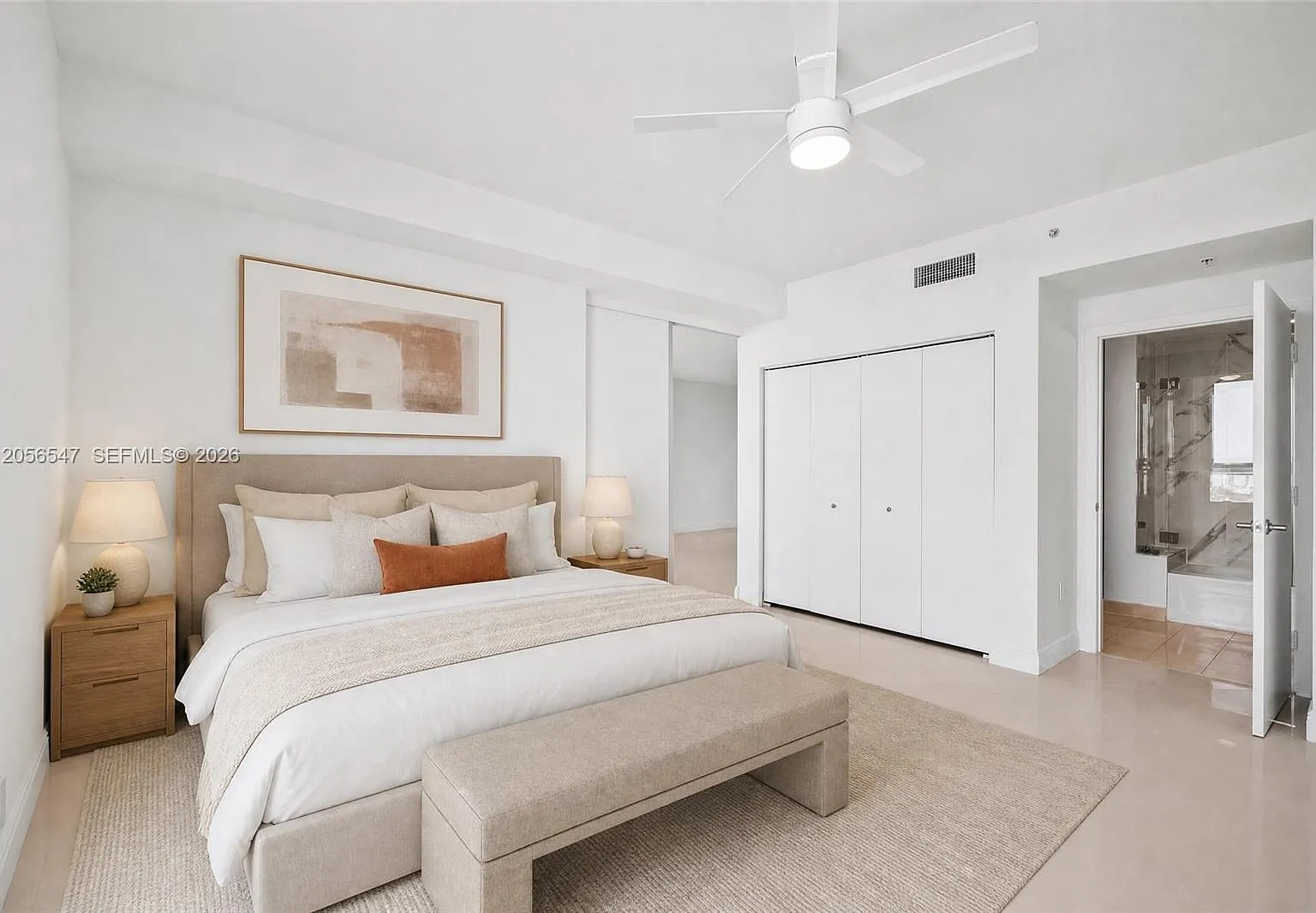 Ivy Condo — Photo 1