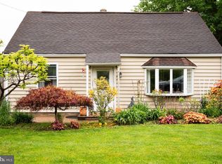 334 W Broad St, Hatfield, PA 19440