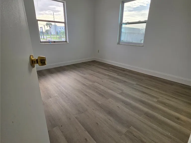 4131 Commercial Dr #4131 — Photo 10