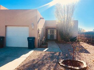 3361 Vista Del Prado Ct, Santa Fe, NM 87507