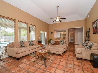 11102 Braes Forest Dr, Houston, TX 77071