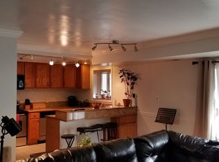 3300 S 28th St APT 102, Alexandria, VA 22302