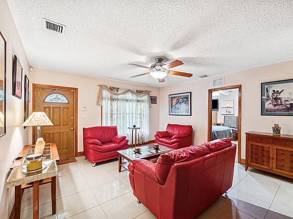 3rd image of 2655 Dorson Way