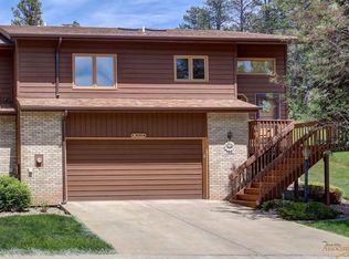 916 City Springs Rd, Rapid City, SD 57702