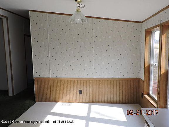 4th image of 6359 W Columbia Rd