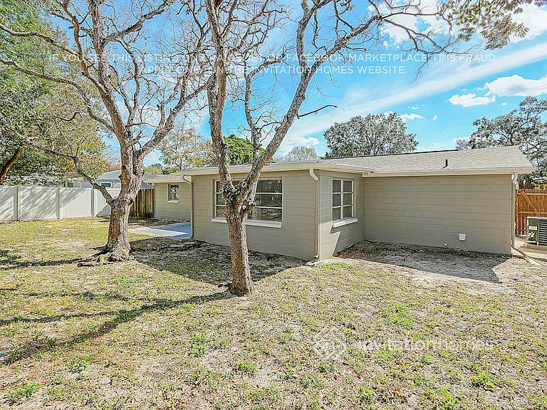 7935 Fox Hollow Dr — Photo 24