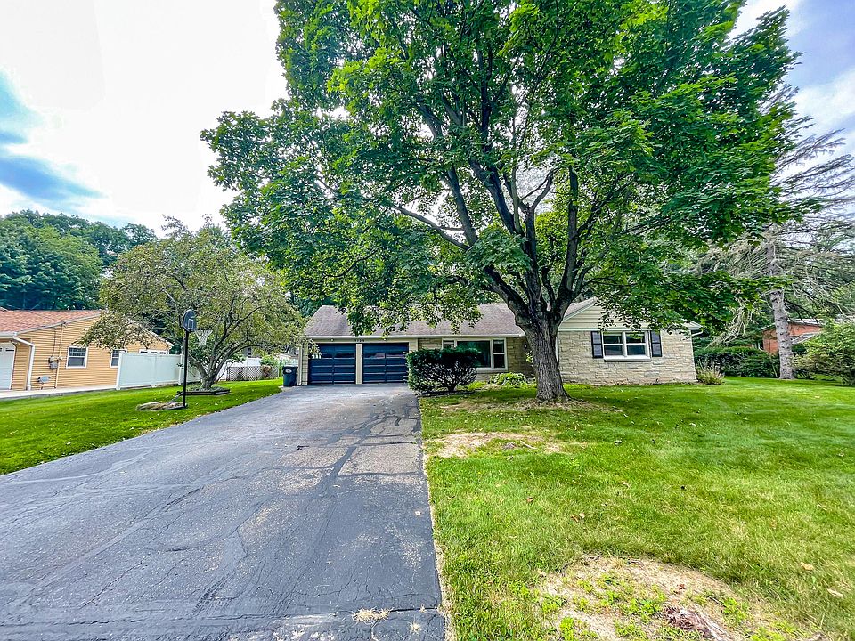 1st image of 3129 Fleetwood Dr