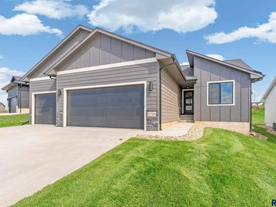 1720 N Concord Dr, Sioux Falls, SD, 57110